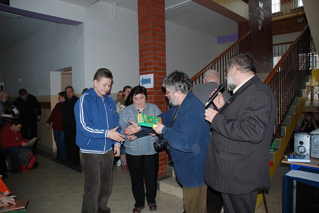 36. Wręczanie nagród za udział w konkursach.jpg